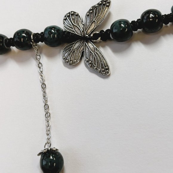 Dark Green Bead Silver Butterfly Pendant Charm Pray Vintage Necklace - Picture 6 of 16